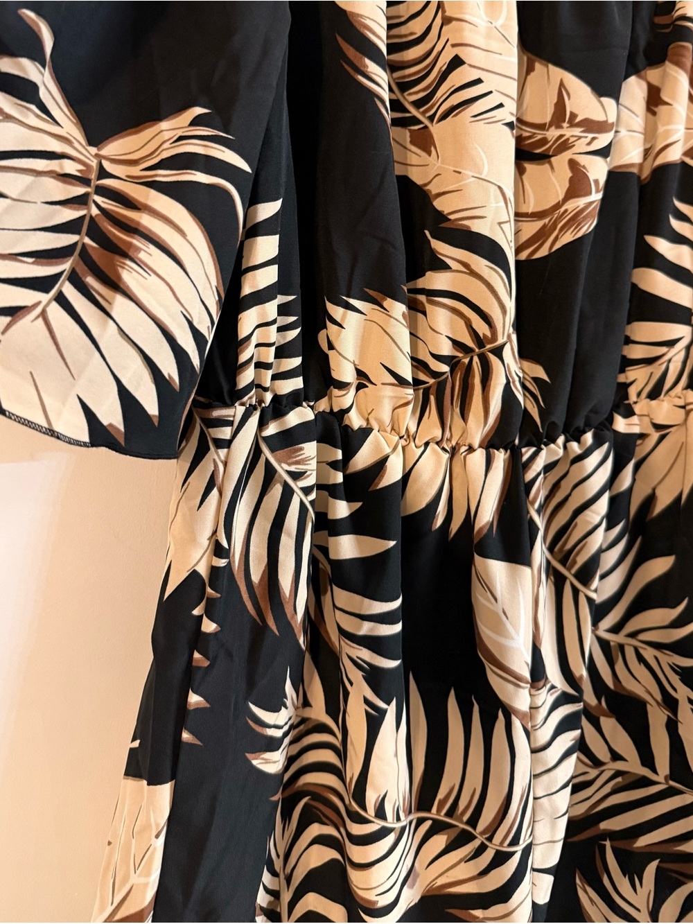 Lizzie’s Boutique Off-Shoulder Black and Beige Tropical Print Romper - Picture 7 of 13